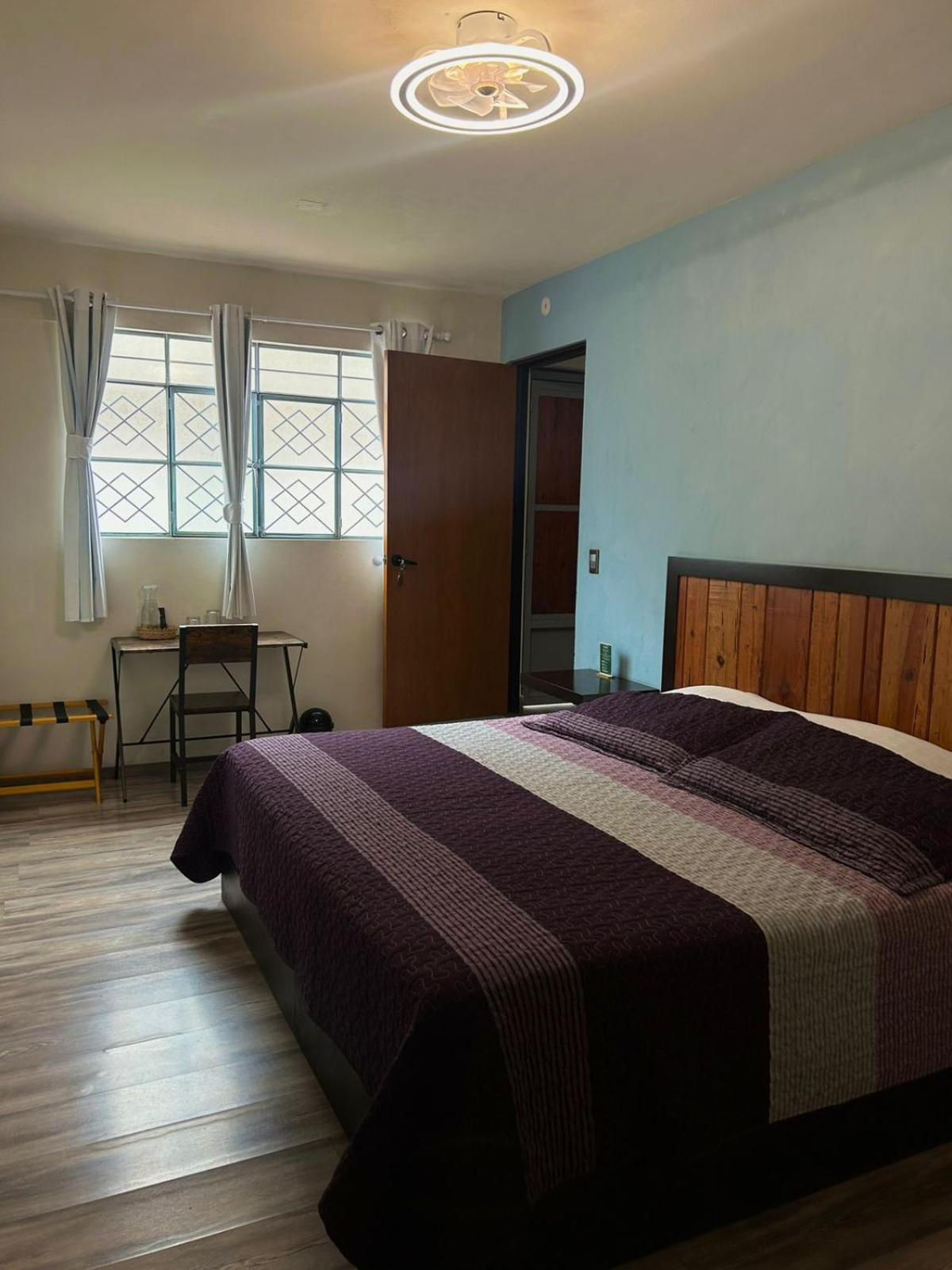 El Salto De Camela Hostal Uruapan  外观 照片